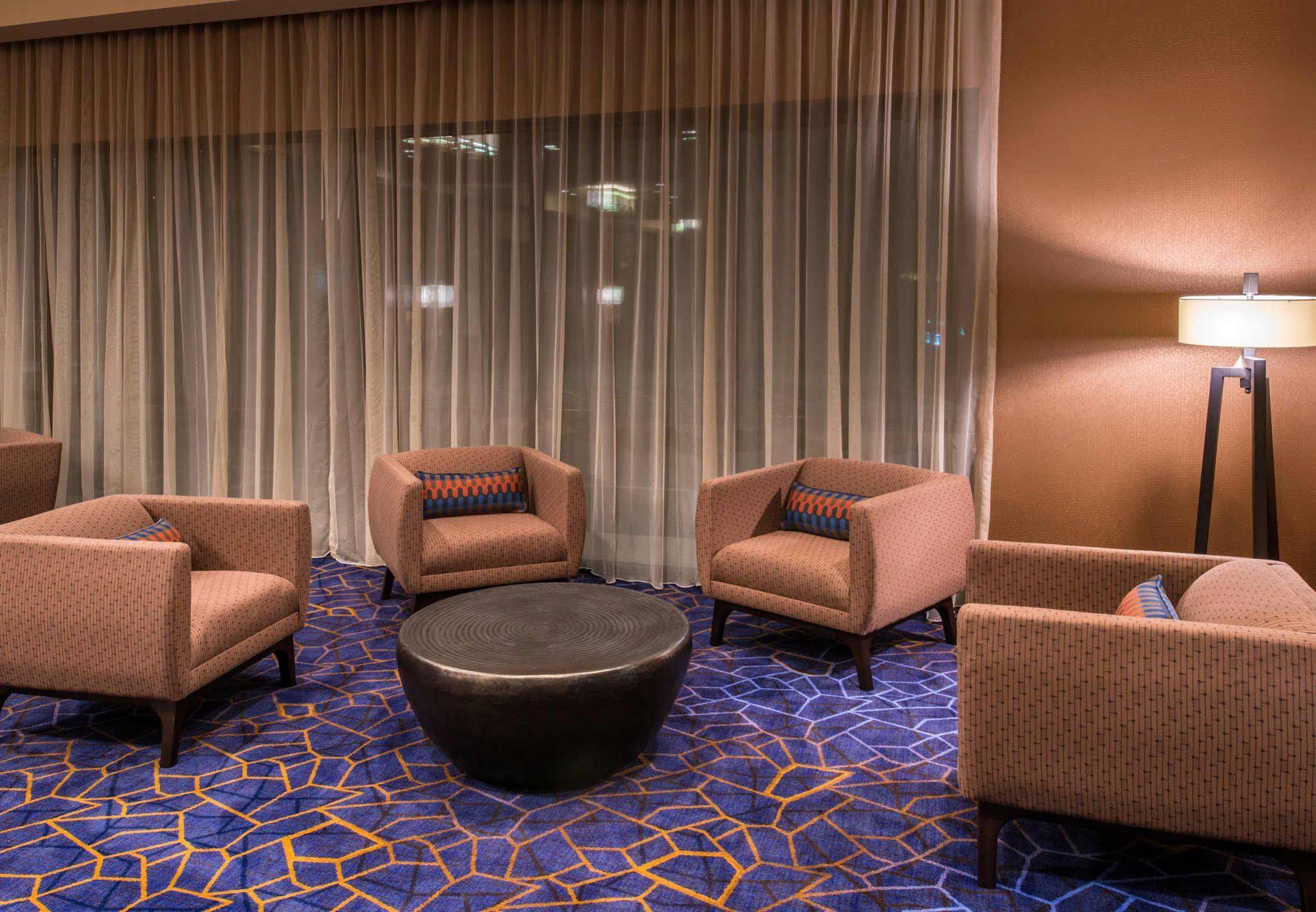 Courtyard By Marriott Джексонвилл Экстерьер фото