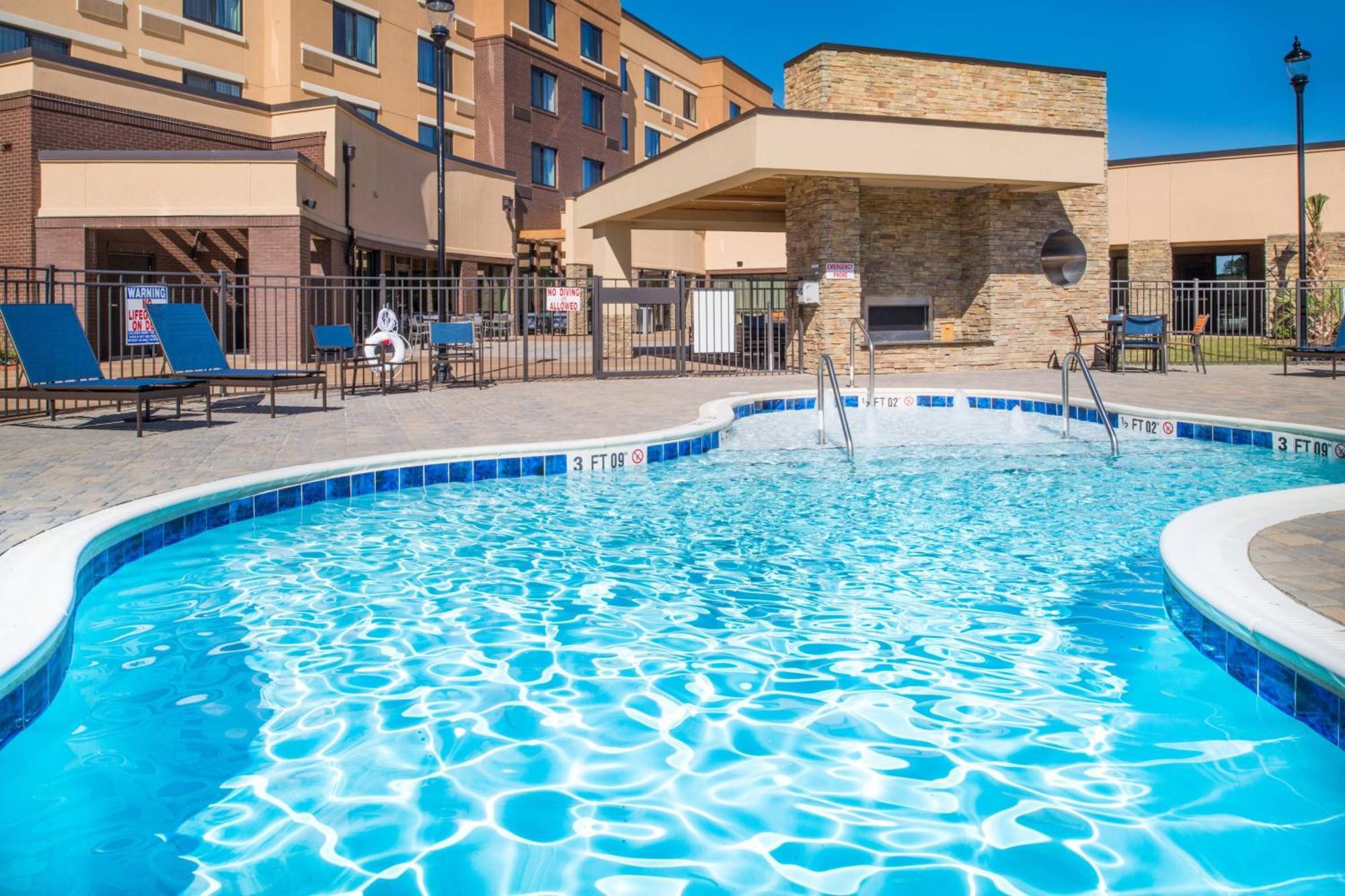 Courtyard By Marriott Джексонвилл Экстерьер фото