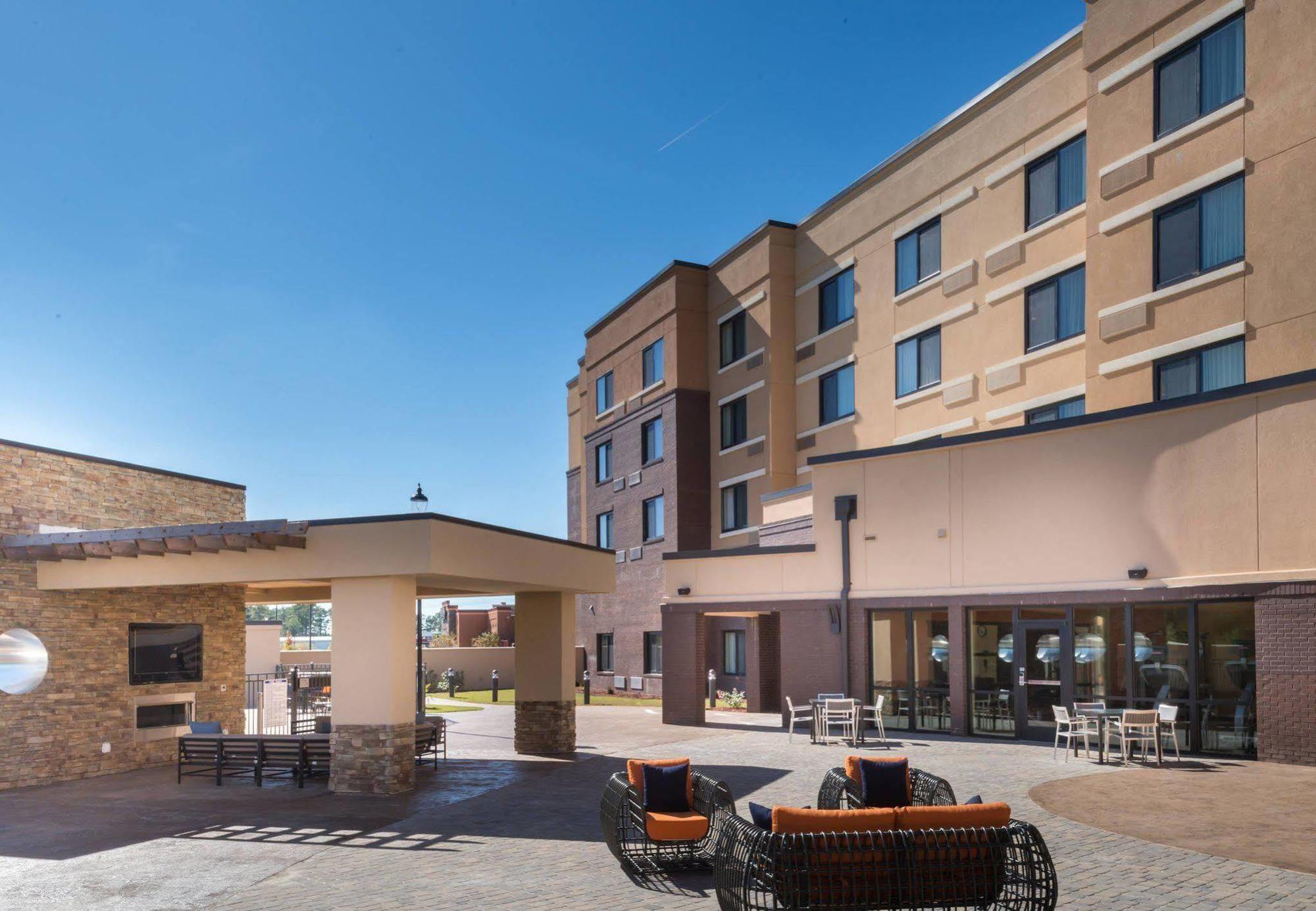 Courtyard By Marriott Джексонвилл Экстерьер фото